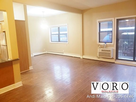 2nd image of 3016 31st St APT B2