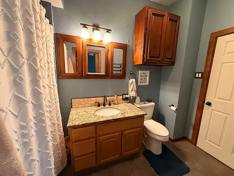 1032 N Saint Paul St — Photo 16