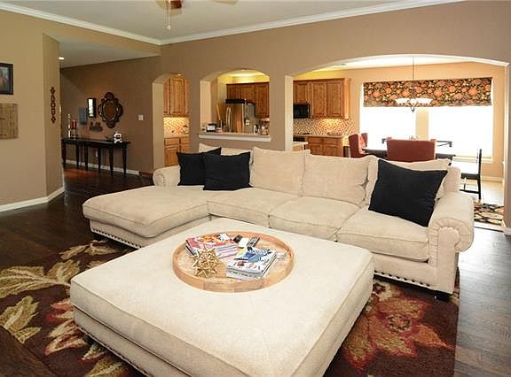 5th image of 3501 Oliver Dr