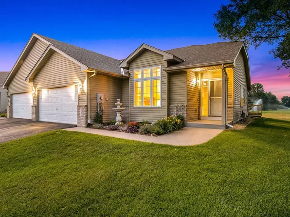 23041 Arrowhead St NW, Saint Francis, MN 55070