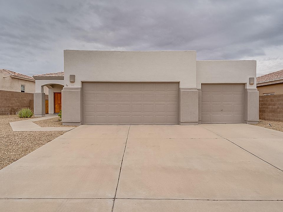 1st image of 4852 W Saguaro Point Pl