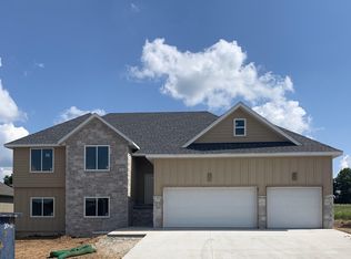 3044 E Heritage St, Republic, MO 65738