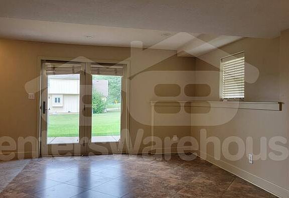 2nd image of 6110 N Kensington Ct