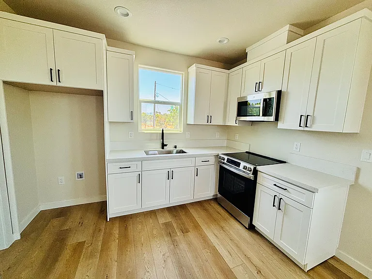 243 E 3rd St #241 — Photo 8