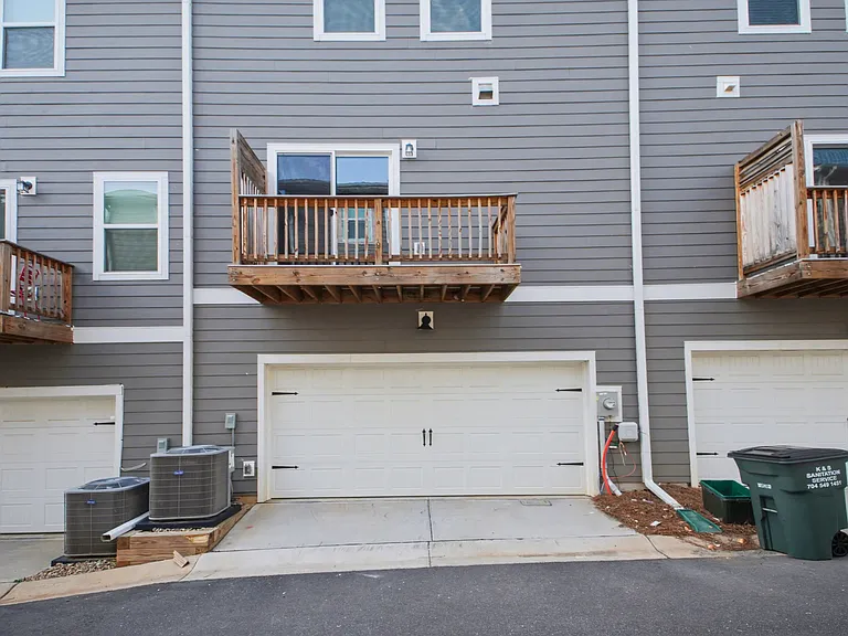 4426 Millennium Ave — Photo 31