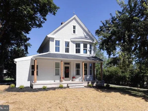 780 Greenbriar Rd, York, PA 17404