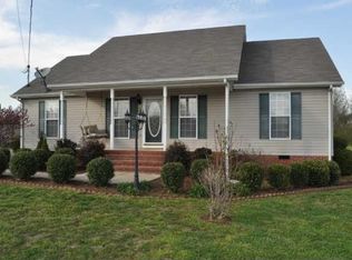 8 Merideth Lynn Rd, Fayetteville, TN 37334