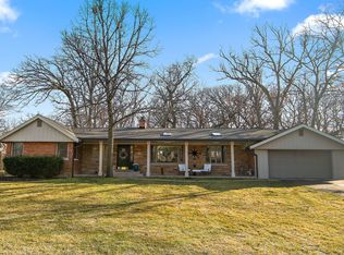 8707 W 123rd St, Palos Park, IL 60464