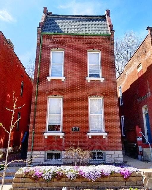 2nd image of 3425 Illinois Ave