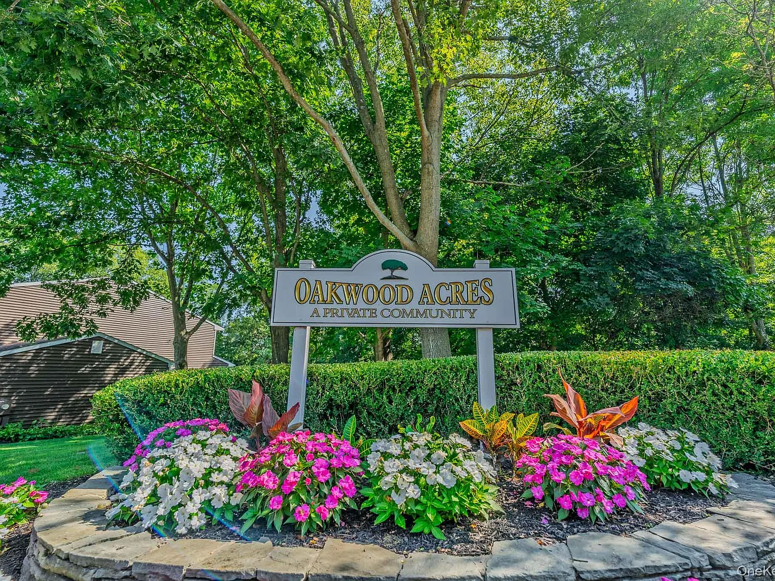 2 bed, 2.5 bath, 1344 sqft, $5,000 — Photo 2
