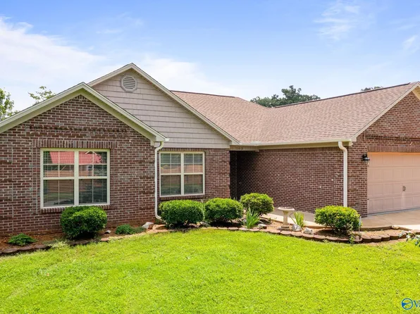 103 Beacon Bay Cir, Toney, AL 35773