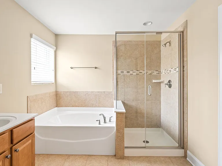5123 Poplar Knoll Dr — Photo 17