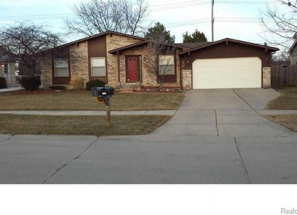 2nd image of 1430 Whittier Dr