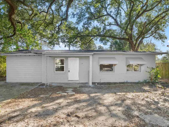 35 Randolph Dr, Pensacola, FL 32506