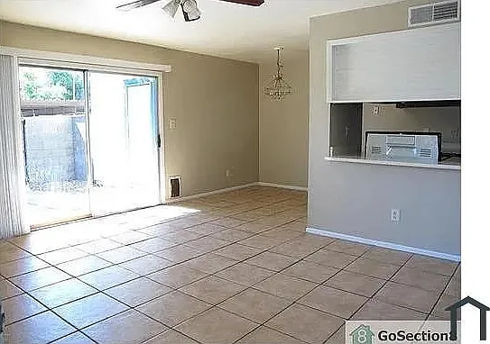 3 bed, 1000 sqft, $1,400 — Photo 4