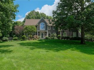 1 Iris Ln, Chappaqua, NY 10514