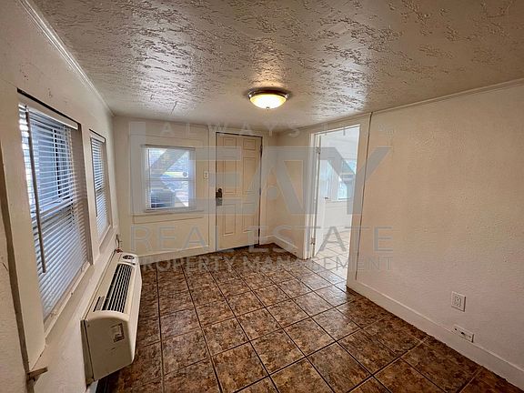 3rd image of 502 General Mouton Ave #A