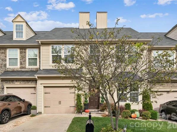 9506 Birkwood Ct, Charlotte, NC 28278