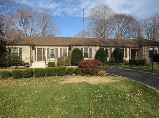 1108 Meadowwood Ln, Bowling Green, KY 42104