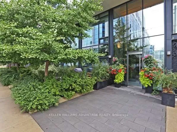 25 Stafford St, Toronto, ON