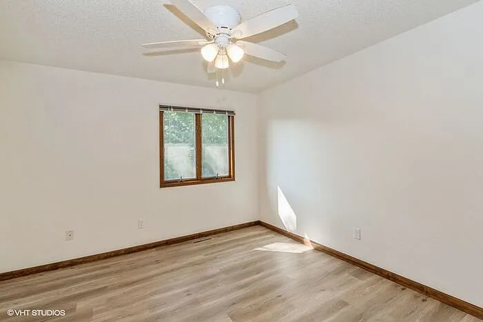 1359 Southview Cir — Photo 18