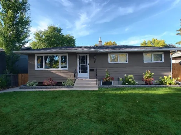 37 Dunning CRESCENT, Saskatoon, SK S7J 2S6