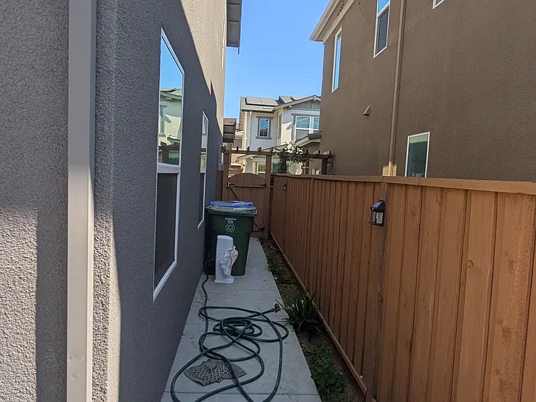 148 W Bolinas Pl — Photo 23