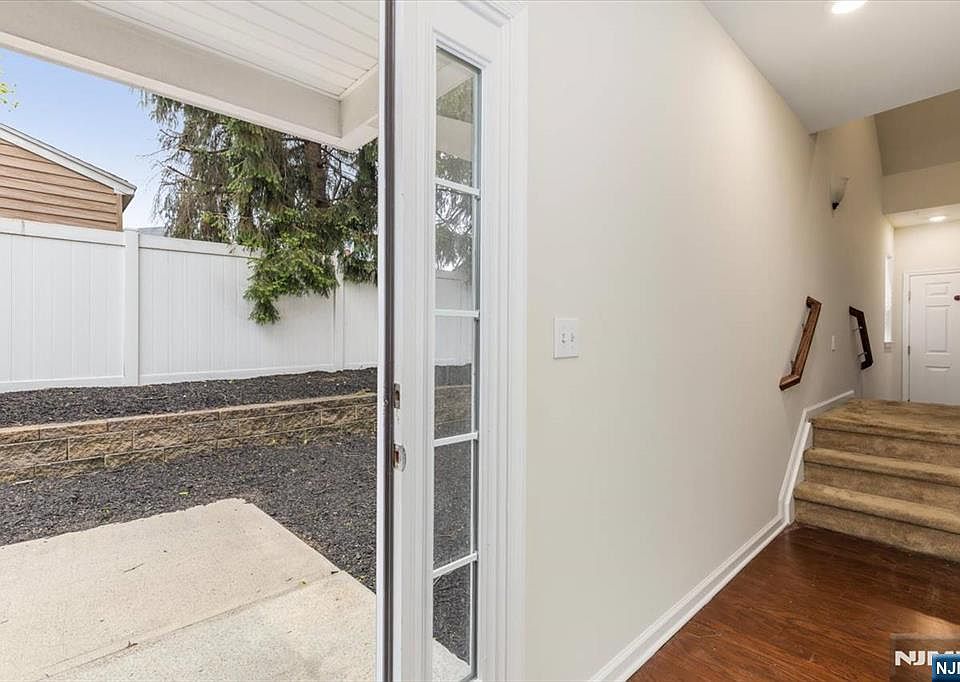 4 Jasmine Ln #1202, Garfield, NJ 07026 | Zillow