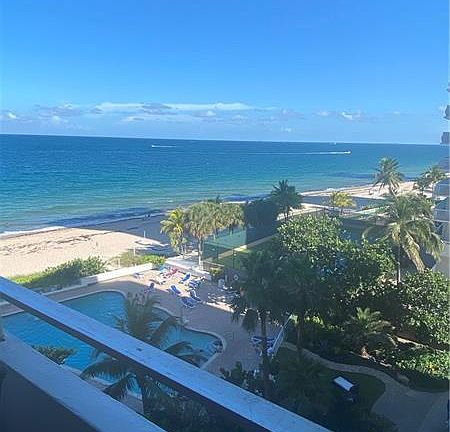 4th image of 4040 Galt Ocean Dr #510
