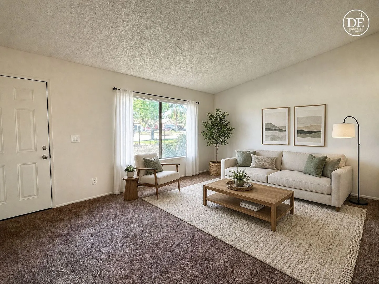 3 bed, 2.0 bath, 1355 sqft, $3,000 — Photo 2
