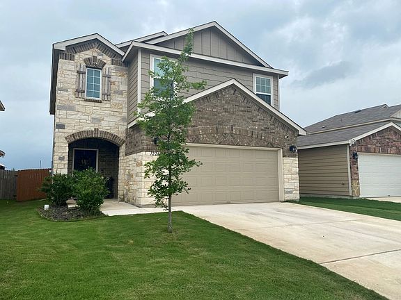 3rd image of 12218 Canyon Rock Ln