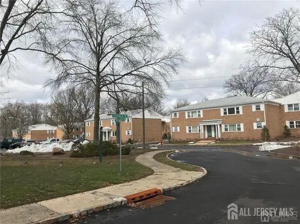 161 Evergreen Rd #13A, Edison, NJ 08837