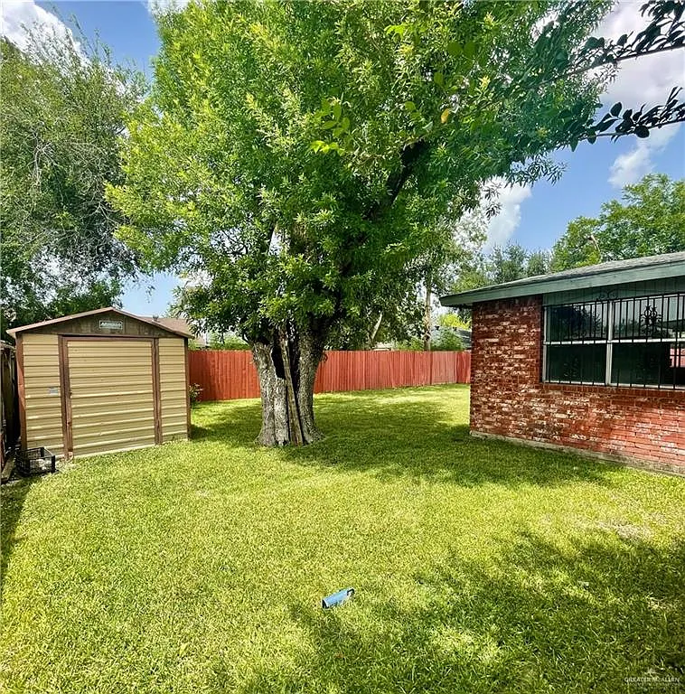 3 bed, 2.0 bath, 1348 sqft, $1,650 — Photo 4