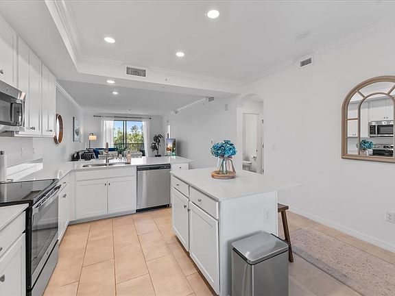4th image of 18114 GAWTHROP DRIVE #304