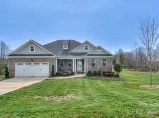 670 Houston Rd, Troutman, NC 28166