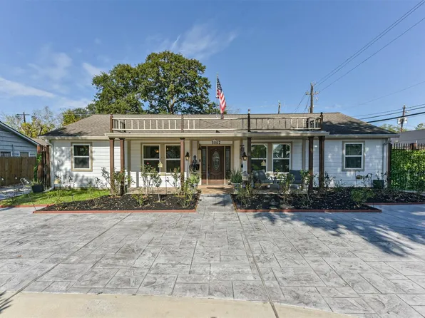 5002 Beechnut St, Houston, TX 77096
