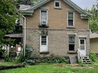 408 Avenue I, Sterling, IL 61081