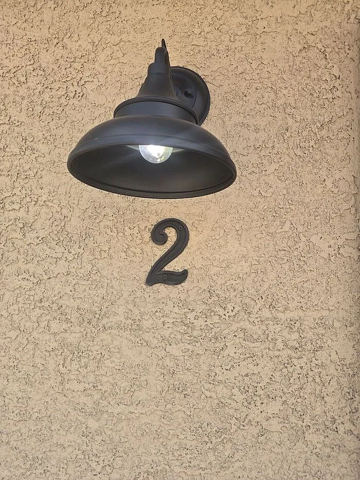 2 bed, 1.0 bath, 949 sqft, $1,300 — Photo 2