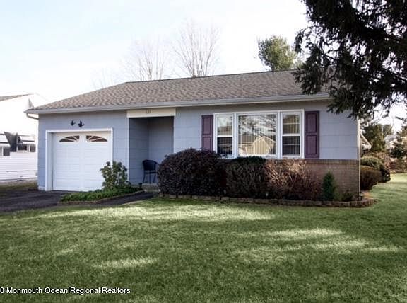3rd image of 131 Northumberland Dr