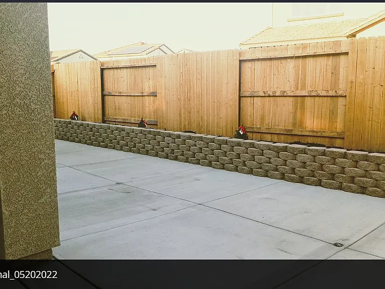 1553 Tanager Ave — Photo 8