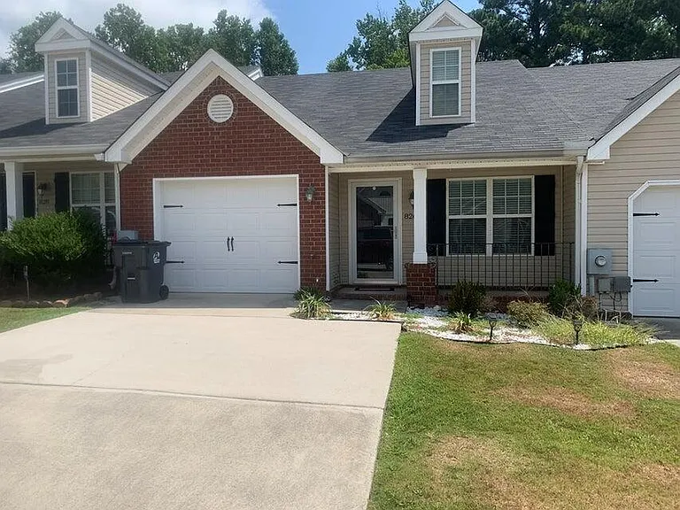 826 Whispering Willow Ct — Photo 1