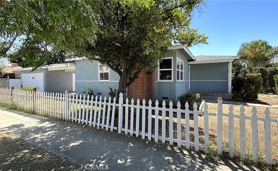 1st image of 8926 Colbath Ave