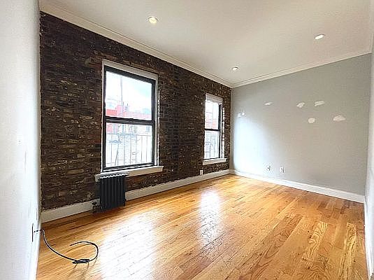 2nd image of 1413 York Ave #19B