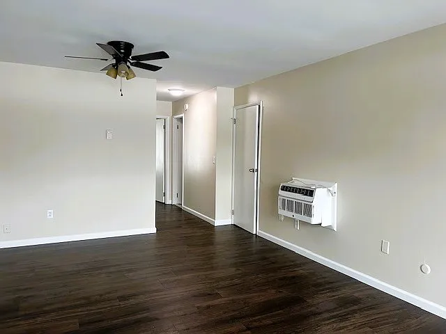 Burnet Park Apartments — Photo 10