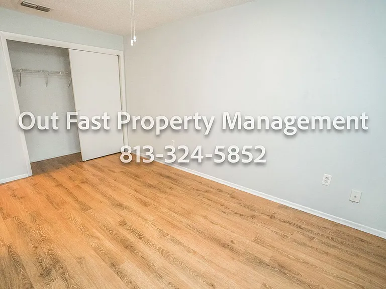 1273 Sylvia Ave — Photo 23