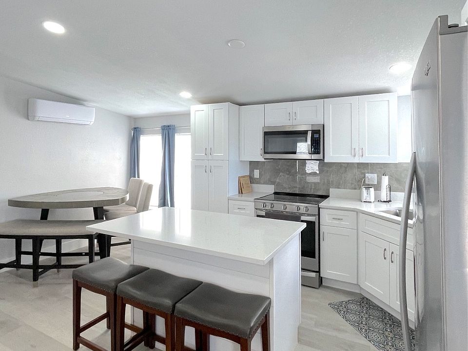 1st image of 19333 Summerlin Rd #425