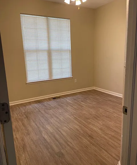 Main level 2nd bedroom or office/den