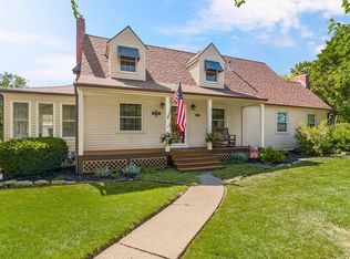 500 Hilltop St, Smithville, MO 64089