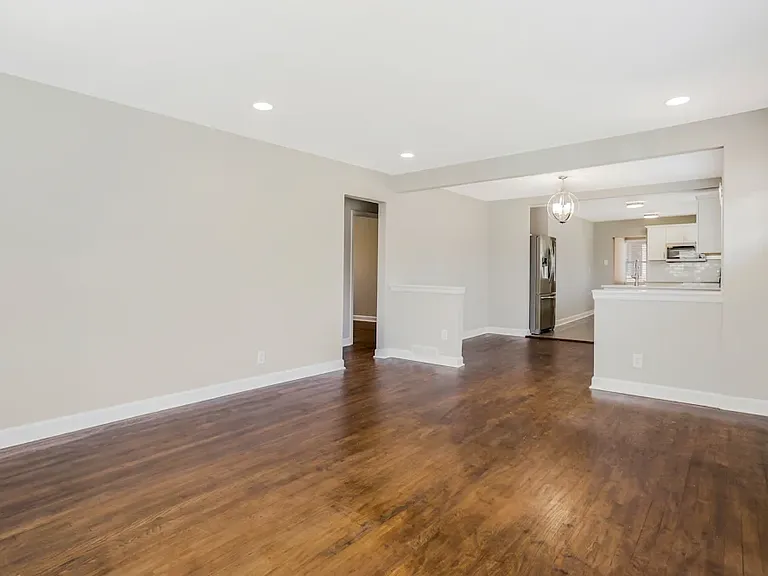 618 Oak Ridge Dr — Photo 7