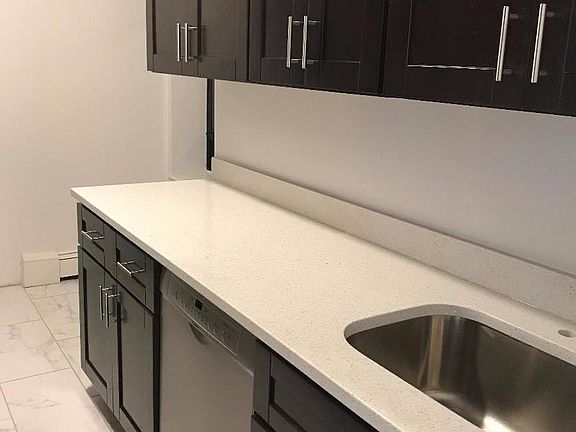 4th image of 135 Edgecombe Ave APT 2A